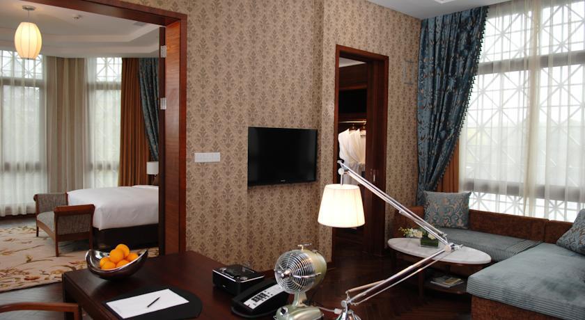 Fondney Hotel Shanghai Necc Hongqiao Airport T2 Xangai Exterior foto